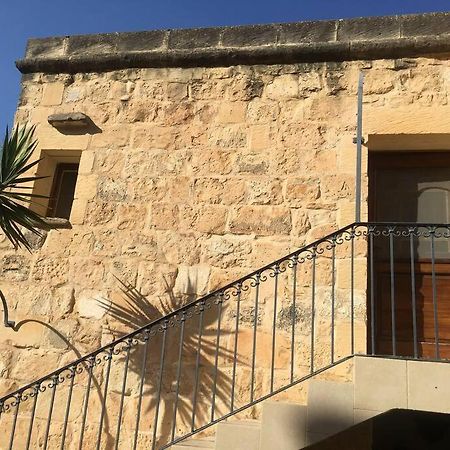 Studio Apartment With Pool In House Of Character. Birkirkara Extérieur photo
